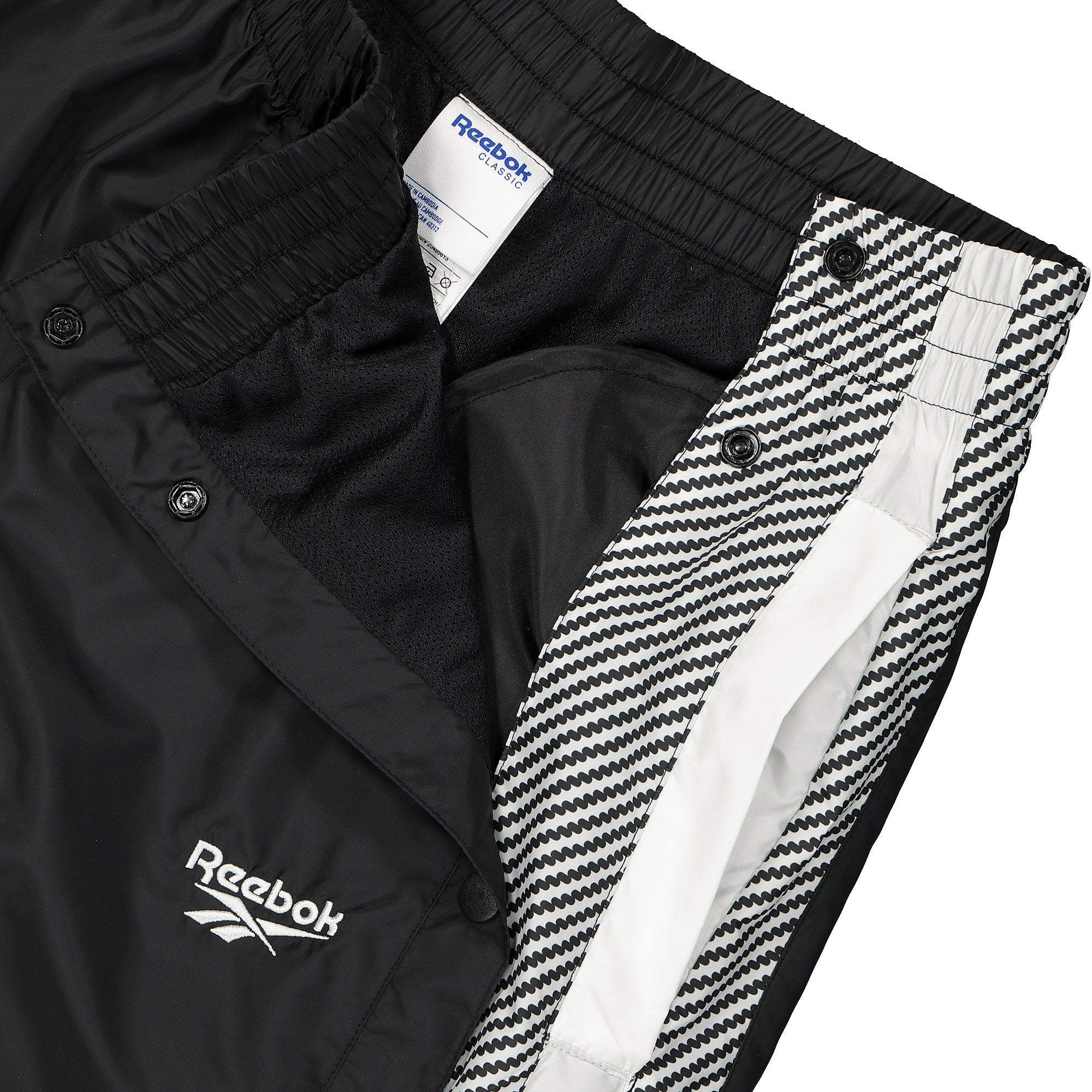 Reebok Classic Vector Pant Black Sweat & Track Pants Close-up | Overkill