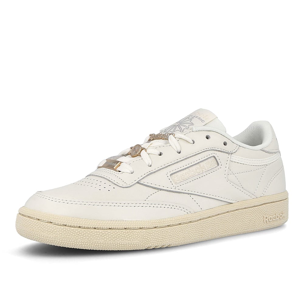 Reebok wmns club c 85 Chalk-Paper White-Pure Grey Sneakers Close Up | Overkill
