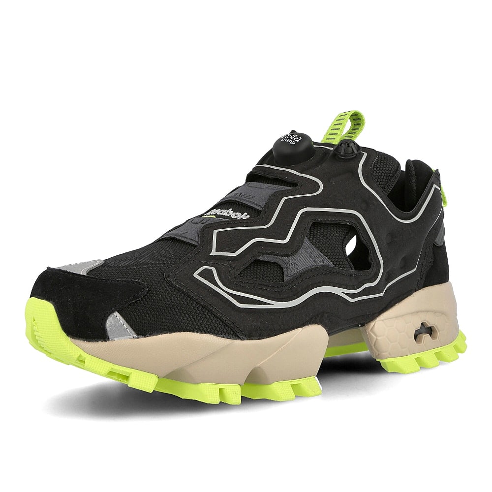 Reebok instapump fury trail shroud Black-True Grey 8-Modern Beige Sneakers Close Up | Overkill