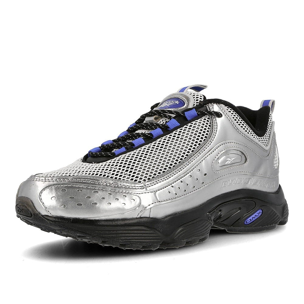Reebok daytona dmx ii Black-Vital Blue-Silver Metallic Low Top Sneakers Close Up | Overkill