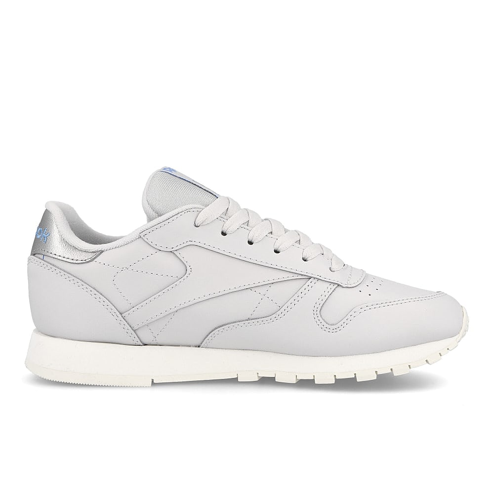 Reebok wmns classic leather Porcellan-Blue-Silver Metallic Sneakers Silhouette | Overkill
