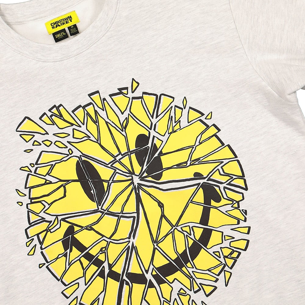 Chinatown Market Glass Smiley Crewneck Grey Sweatshirts Close-up | Overkill