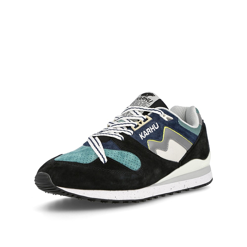Karhu synchron classic Jet Black-Blue Wing Teal Sneakers Close Up | Overkill