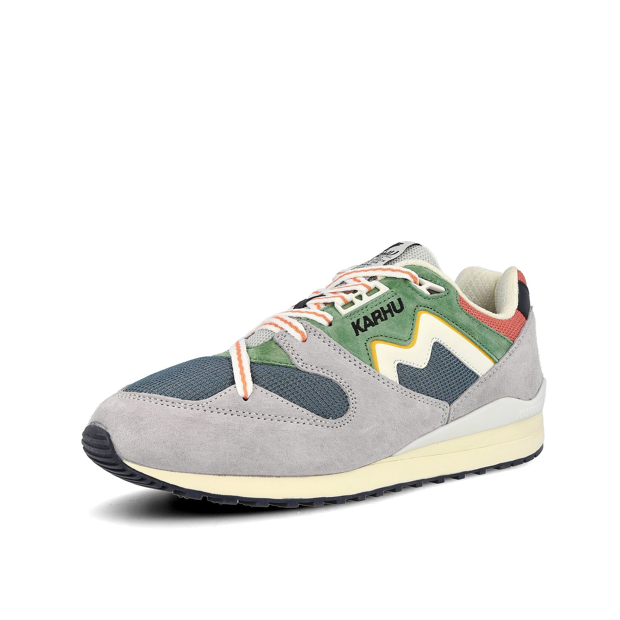 Karhu synchron classic Dawn Blue-Lily White Sneakers Close Up | Overkill