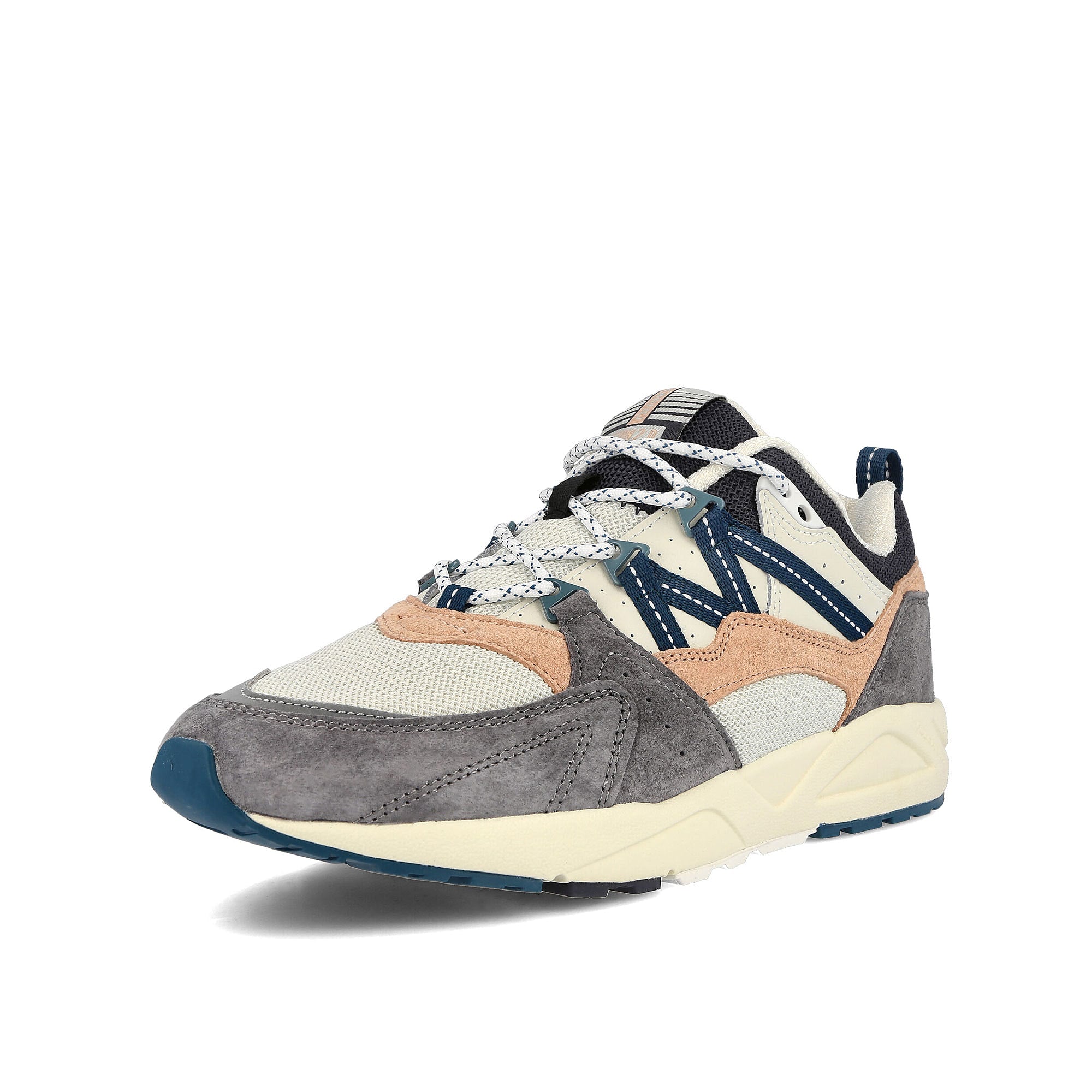 Karhu fusion 2.0 Frost Gray-Blue Coral Sneakers Close Up | Overkill