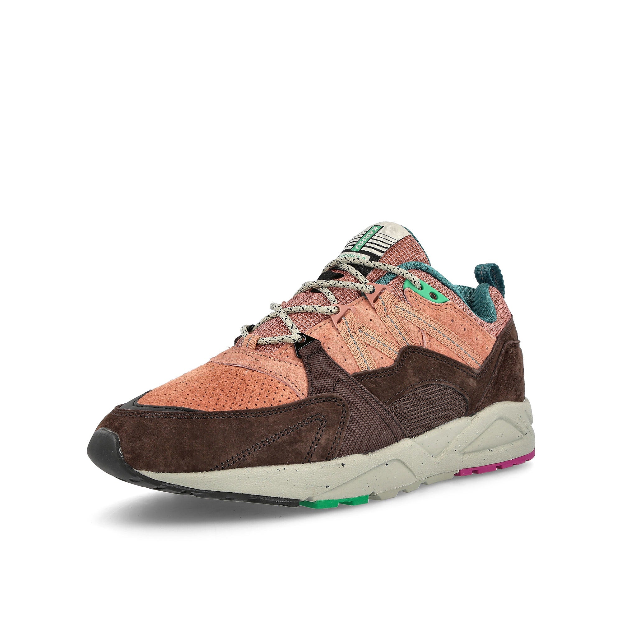 Karhu Fusion 2.0 Java-Cork Low Top Sneakers Close Up | Overkill