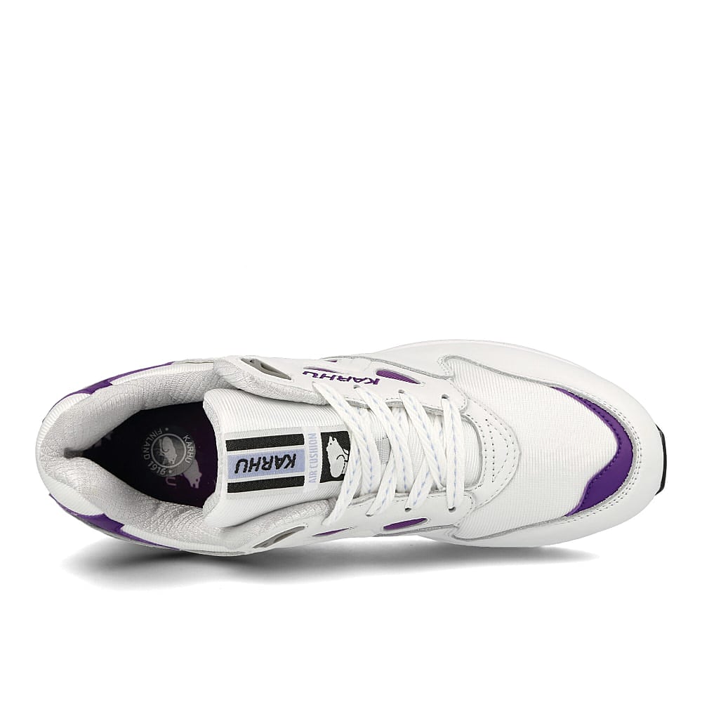 Karhu legacy Bright White-Tillandsia Purple Low Top Sneakers Detailfoto | Overkill