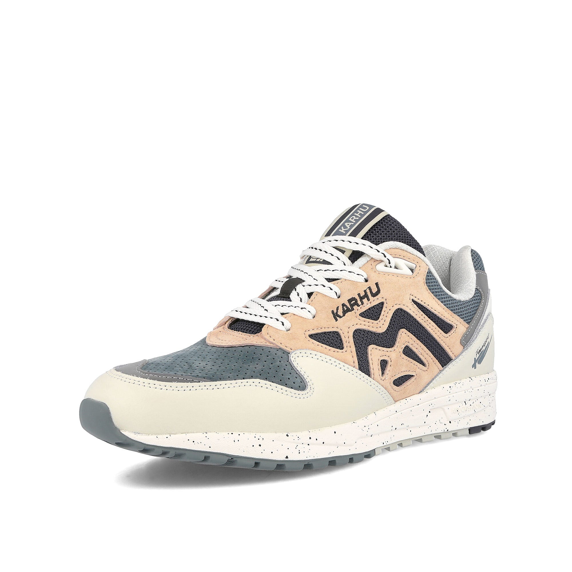 Karhu legacy 96 Lily White-Cameo Rose Sneakers Close Up | Overkill