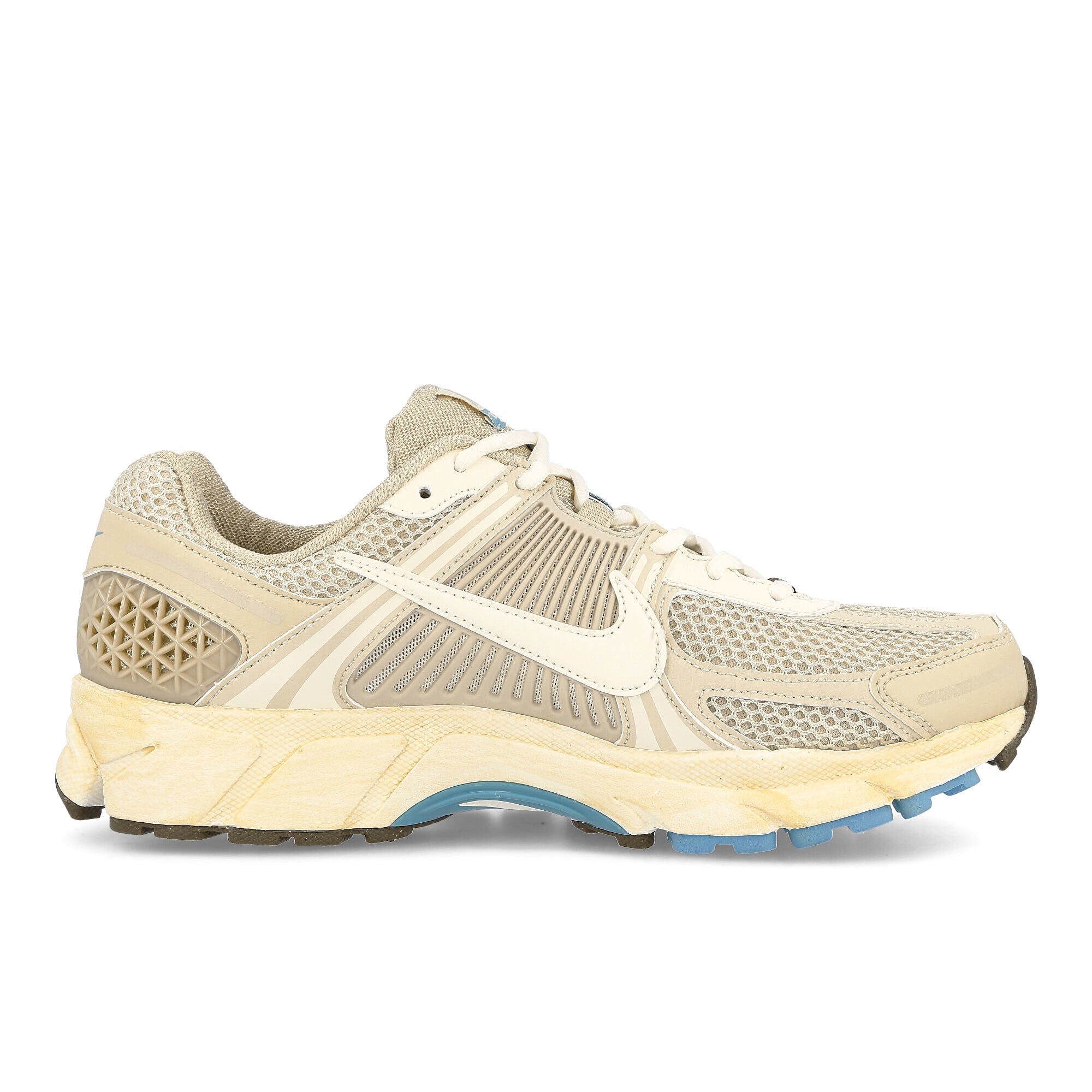 Nike W Zoom Vomero 5 Oatmeal / Pale Ivory - Sail - Light Chocolate Low Top Sneakers Silhouette | Overkill
