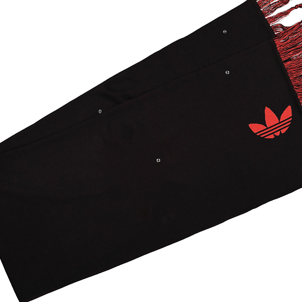 adidas 424 x adidas Scarf Black / Red Scarves Close-up | Overkill