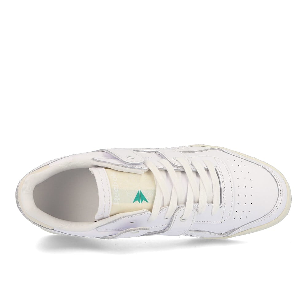 Reebok wmns workout lo plus White / Alabaster / Chalk Detail view 1 | Overkill