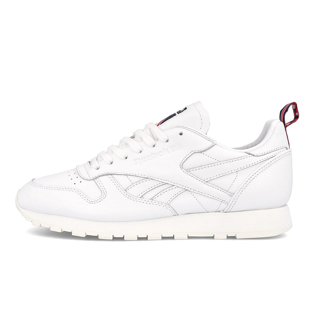 Reebok classic leather White-Chalk-Vector Navy Low Top Sneakers FW7796 | Overkill