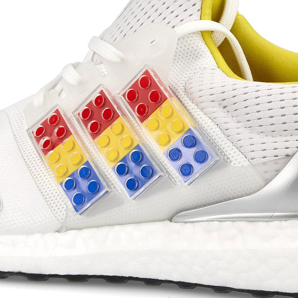 adidas LEGO x adidas UltraBOOST DNA Footwear White-Footwear White-Shock Blue Low Top Sneakers Detailfoto | Overkill