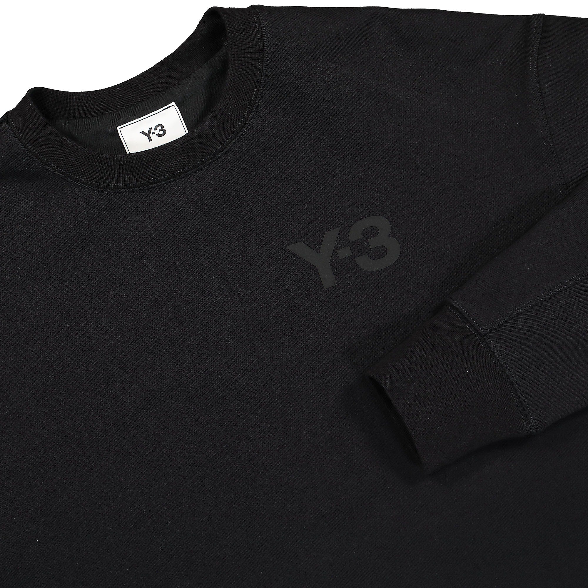 Y-3 Classic Chest Logo Sweatshirt Black Sweatshirts Close-up | Overkill