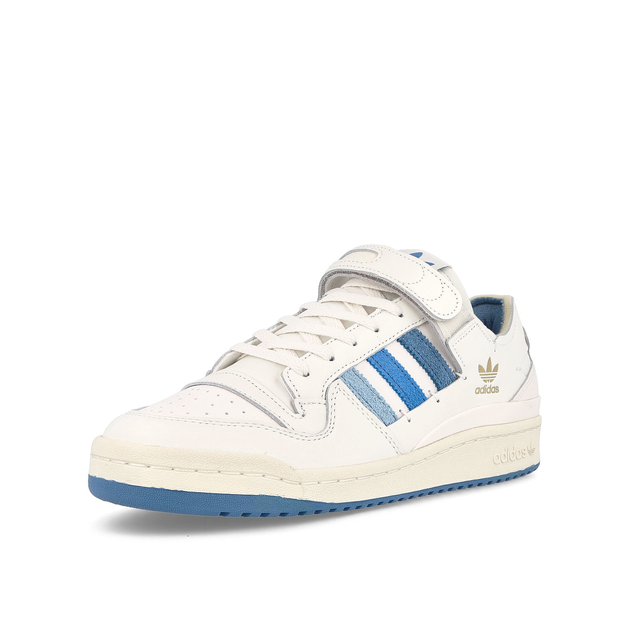 adidas forum 84 low Cloud White / Altered Blue / Pulse Blue Sneakers Close Up | Overkill