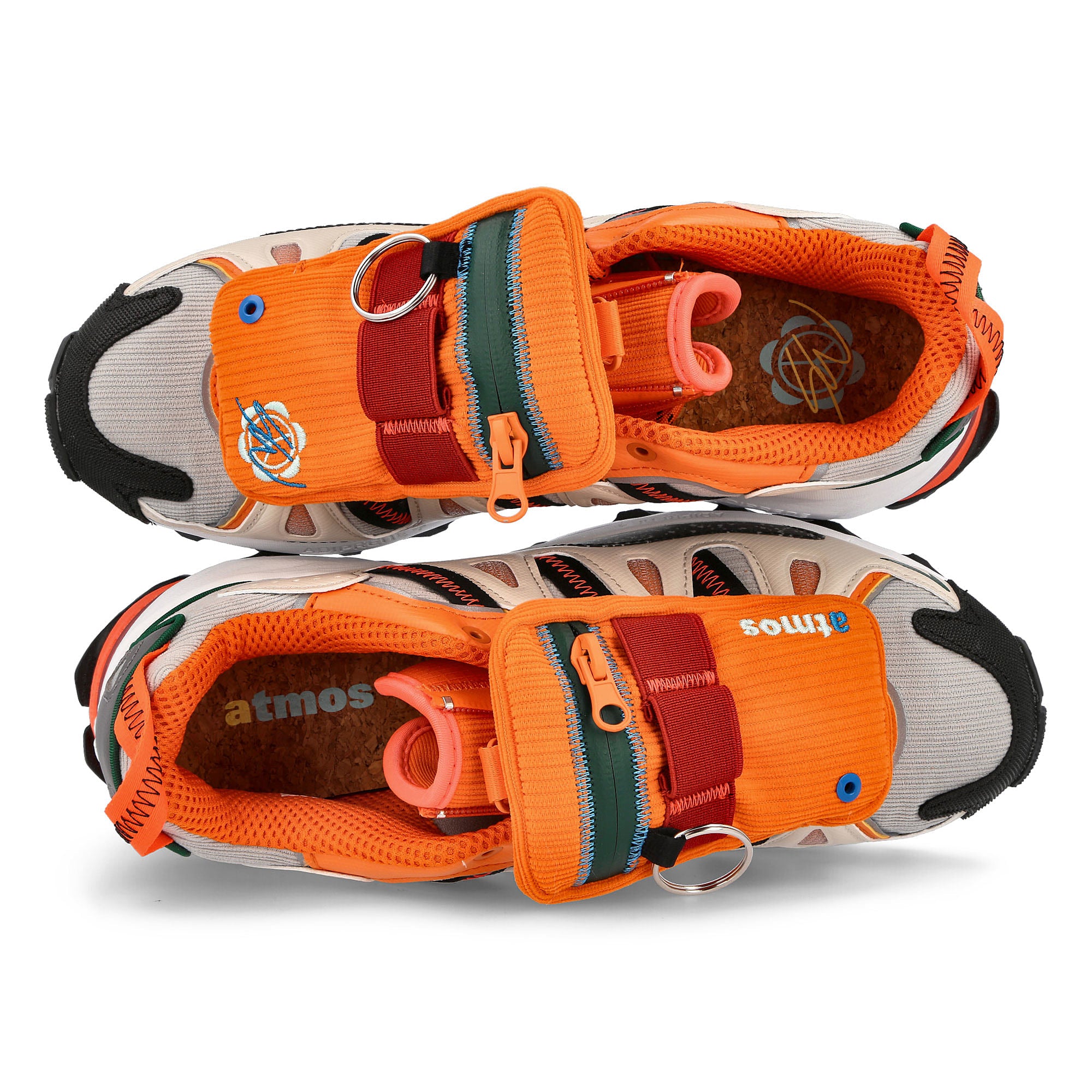 adidas Sean Wotherspoon x Atmos x adidas Superturf Adventure Stone-Core Black-Power Red Sneakers Detailfoto | Overkill