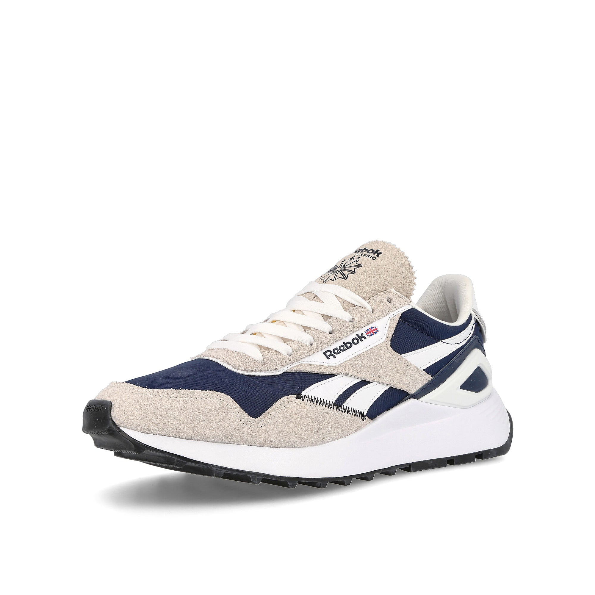 Reebok classic leather legacy az Vector Navy-Chalk-Footwear White Low Top Sneakers Close Up | Overkill