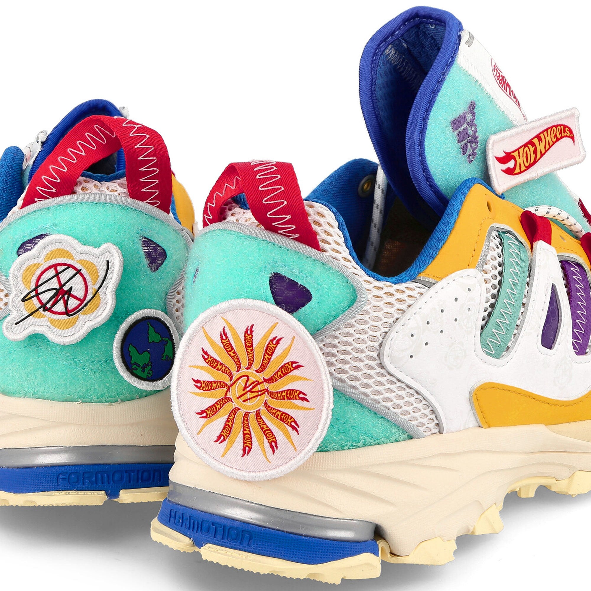 adidas Sean Wotherspoon x Hot Wheels x adidas Superturf Adventure White/Yellow/Purple Sneakers Detailfoto | Overkill