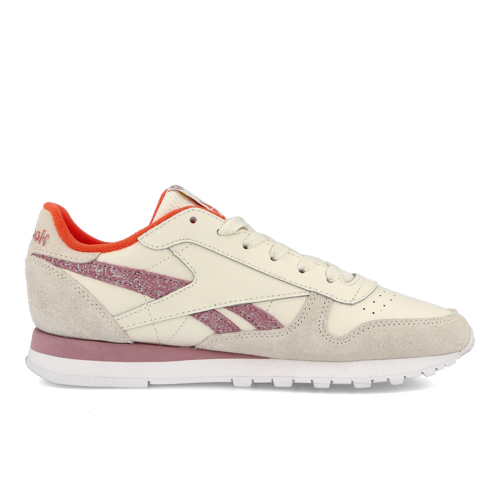 Reebok wmns classic leather Chalk / Infused Lilac / Cloud White Low Top Sneakers Silhouette | Overkill