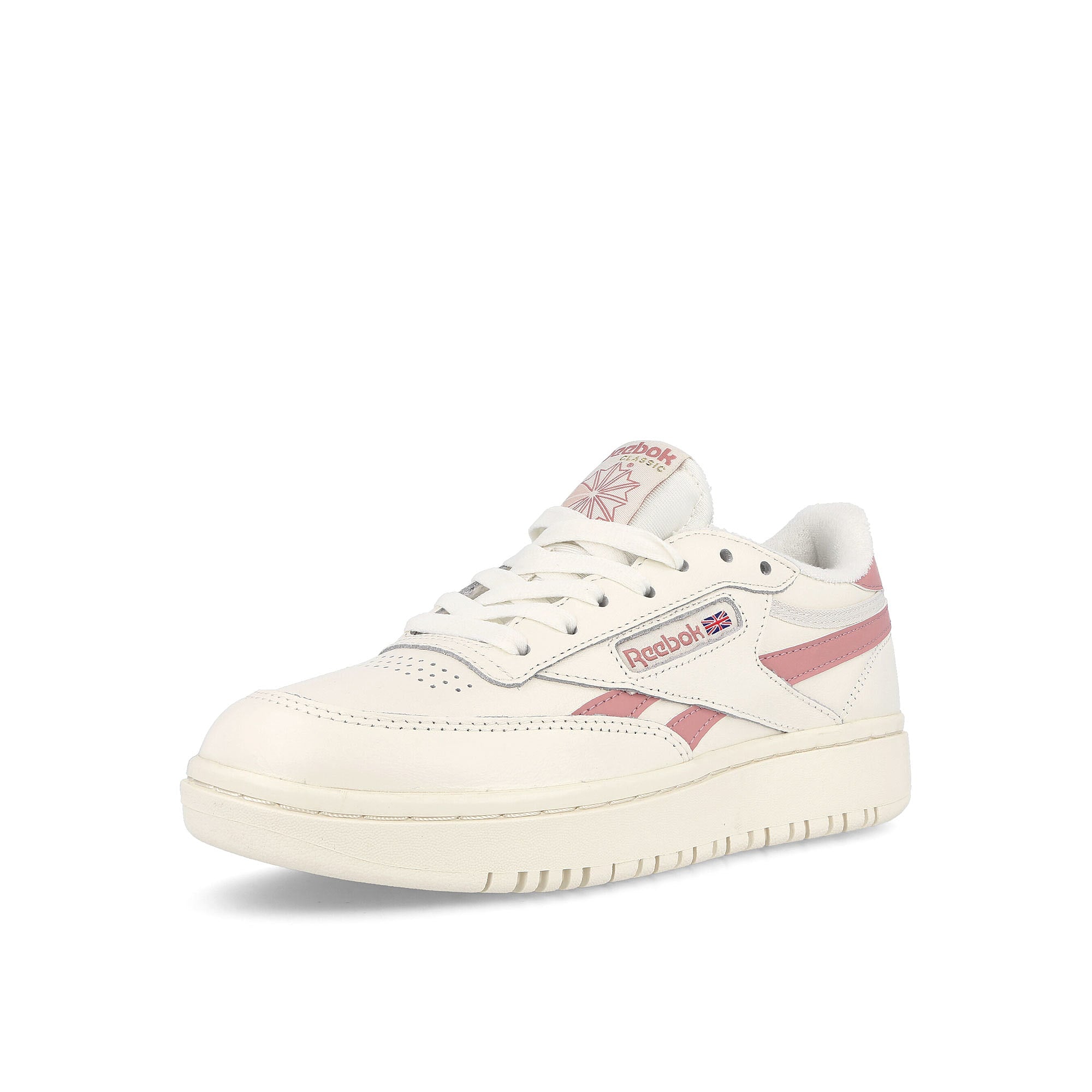 Reebok wmns club c double reven Chalk / Smoky Rose / Chalk Sneakers Close Up | Overkill