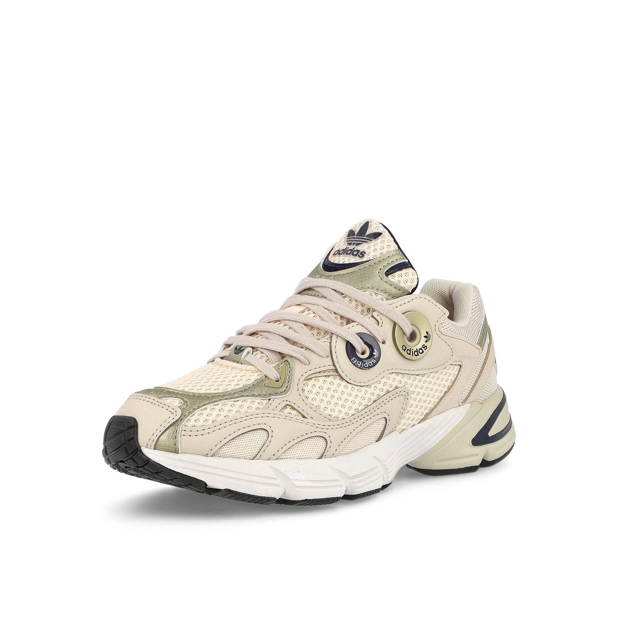 adidas wmns astir Clear Brown / Wonder White / Light Gold Metallic Detailfoto | Overkill