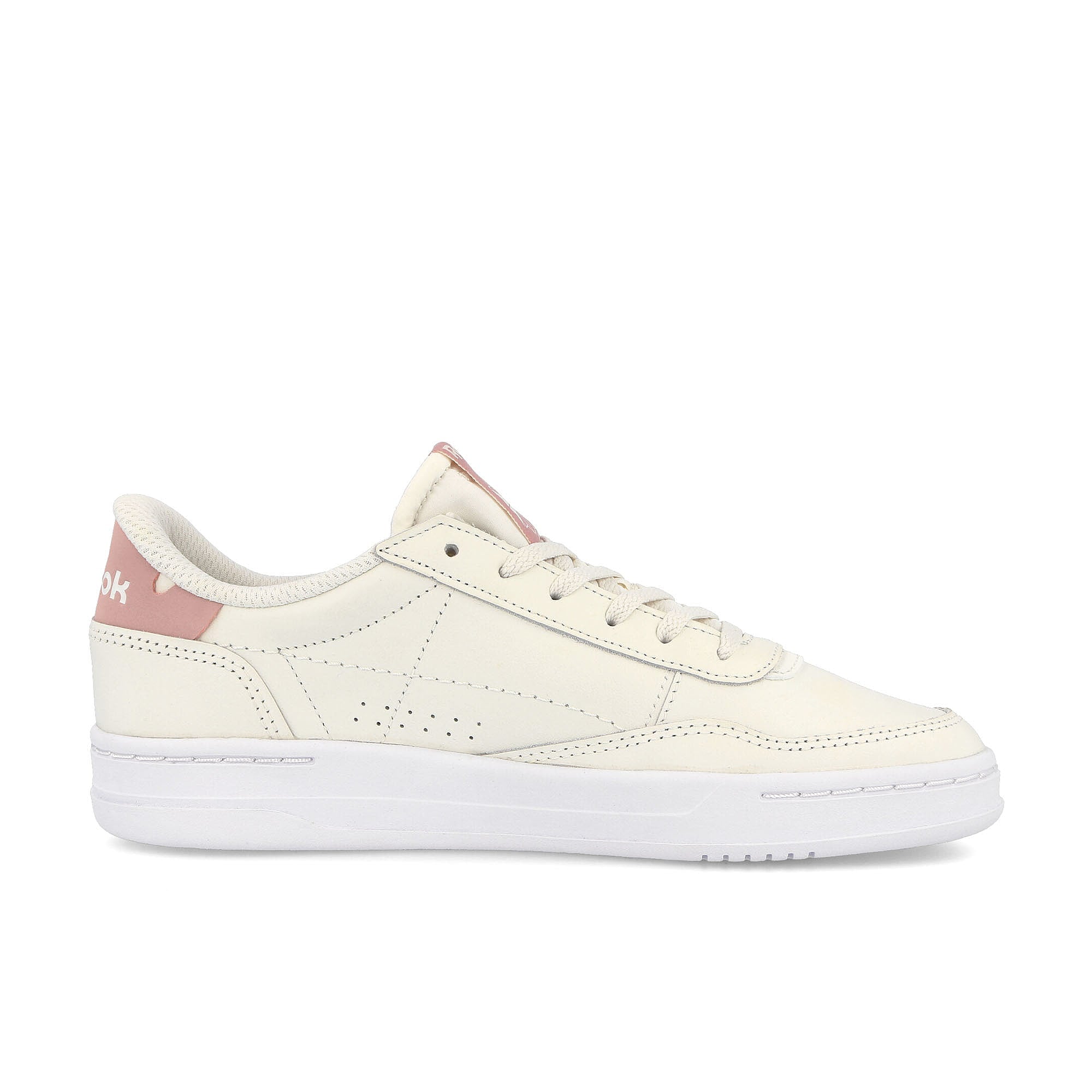 Reebok wmns court peak Chalk / Panton / Panton Sneakers Silhouette | Overkill