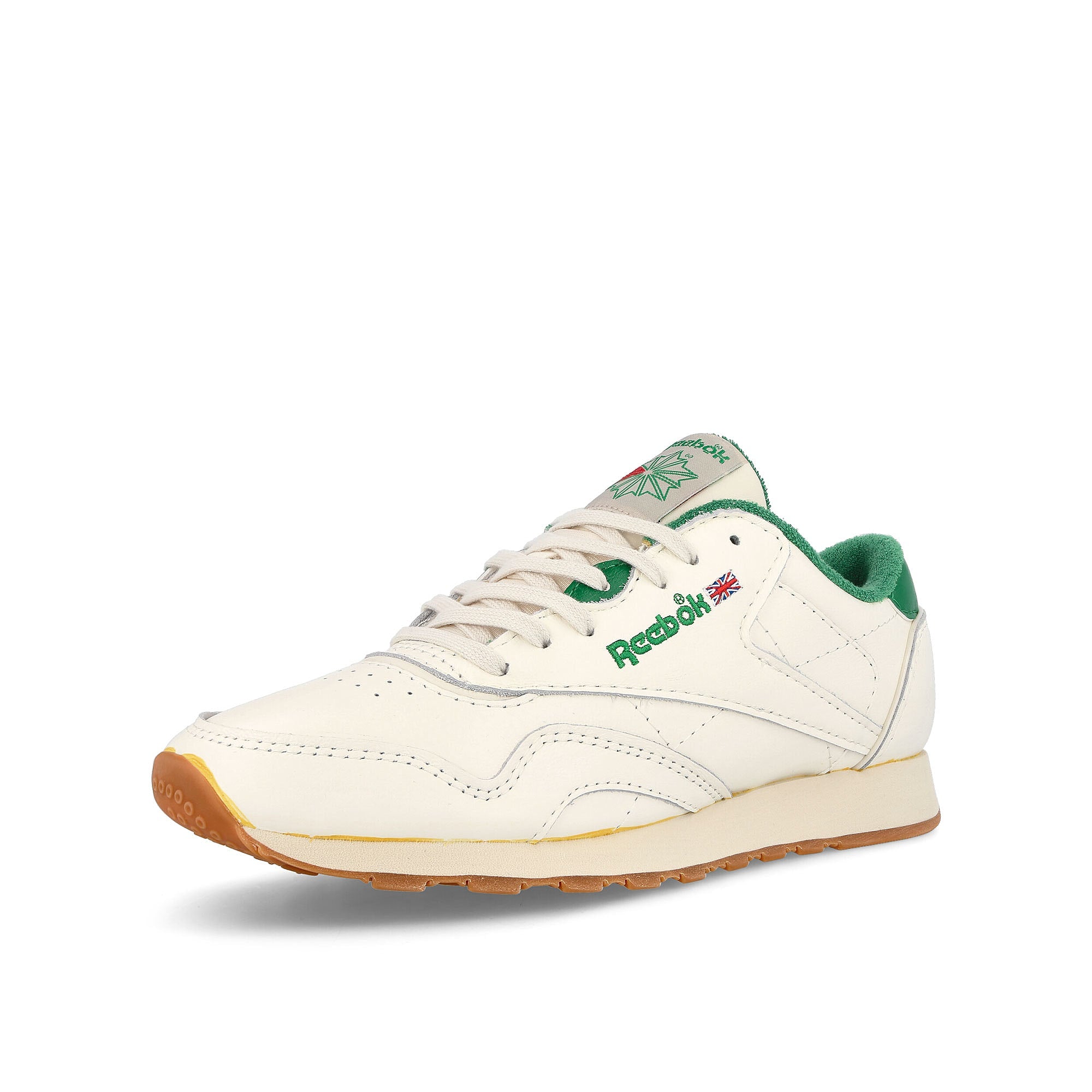 Reebok classic leather plus Chalk / Glen Green / Alabaster Sneakers Close Up | Overkill