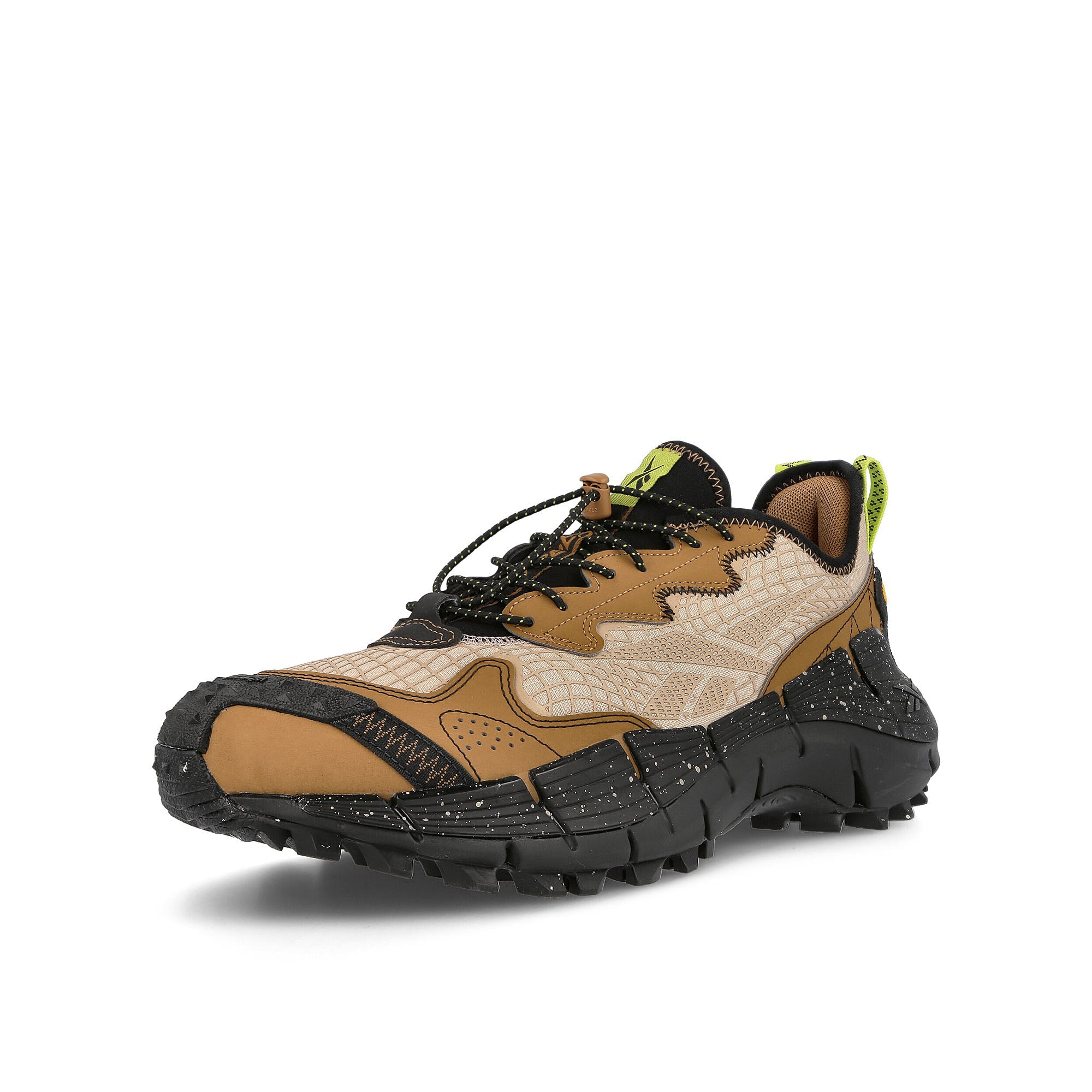 Reebok zig kinetica ii edge Modern Beige-Sepia-Core Black Sneakers Close Up | Overkill
