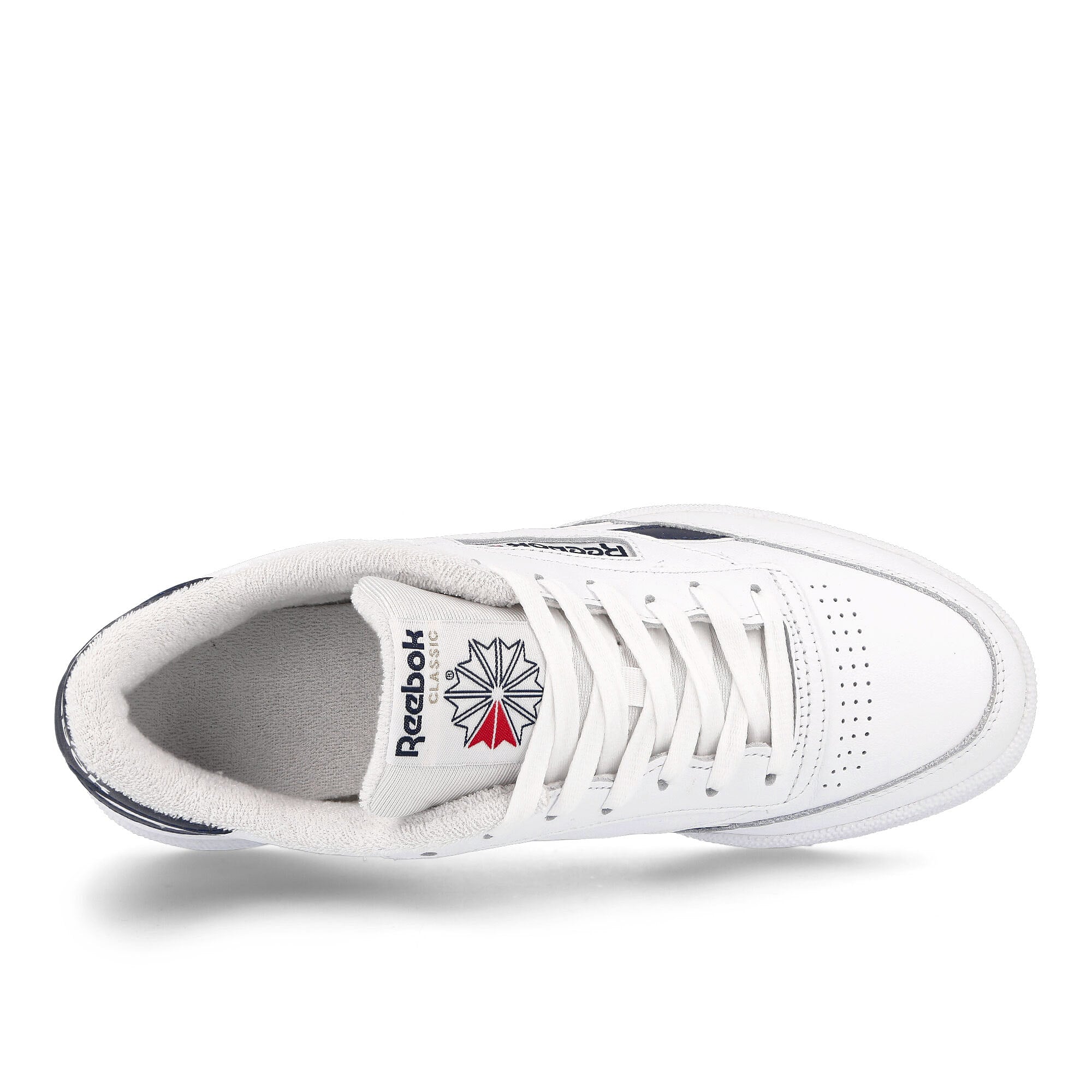 Reebok club c revenge Footwear White / Vector Navy / Footwear White Low Top Sneakers Detailfoto | Overkill