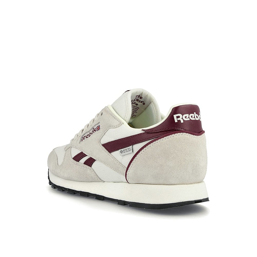 Reebok classic leather Chalk / Collegiate Burgundy / Core Black Close-up | Overkill