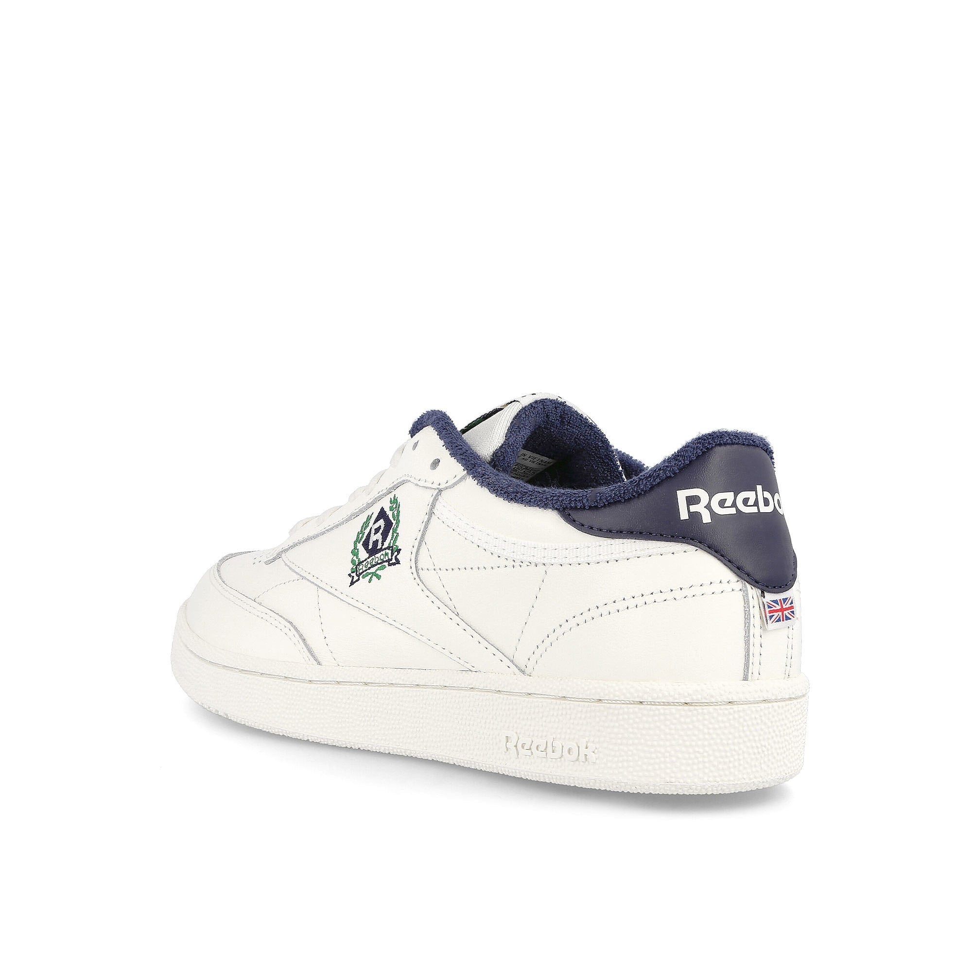 Reebok club c 85 Chalk / Chalk / Vector Navy Close-up | Overkill