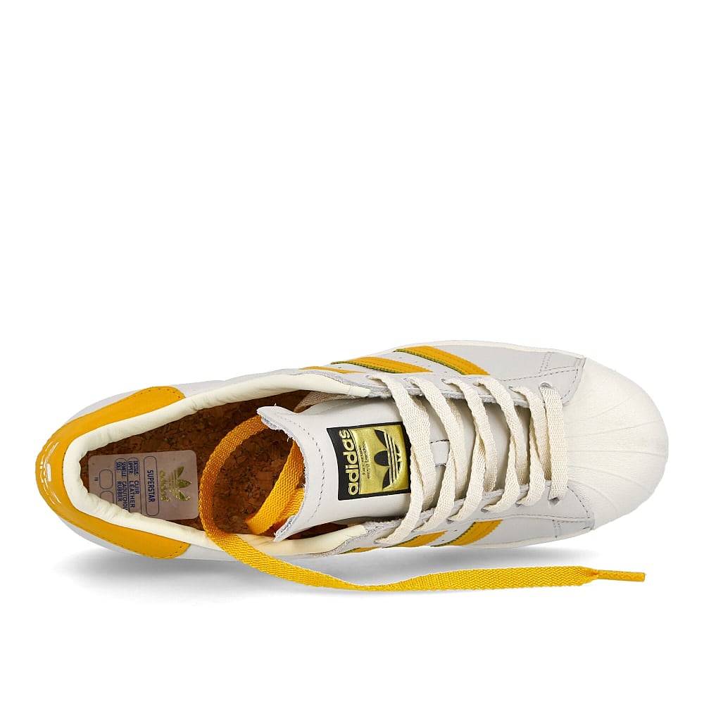 adidas superstar Off White-Collegiate Gold-Off White Sneakers Detailfoto | Overkill