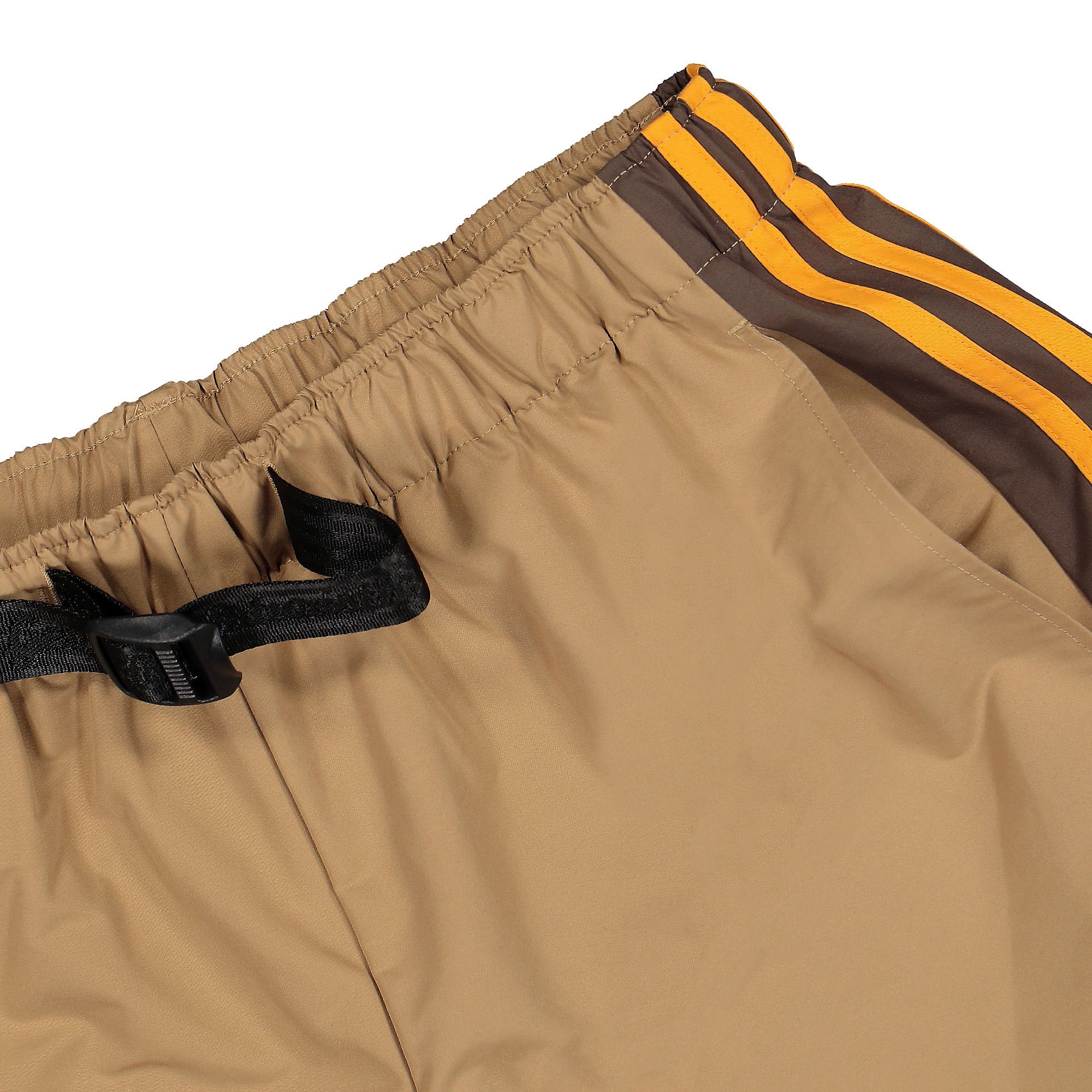 adidas Human Made x adidas Windshorts Carton / Tanger Shorts Detailfoto | Overkill