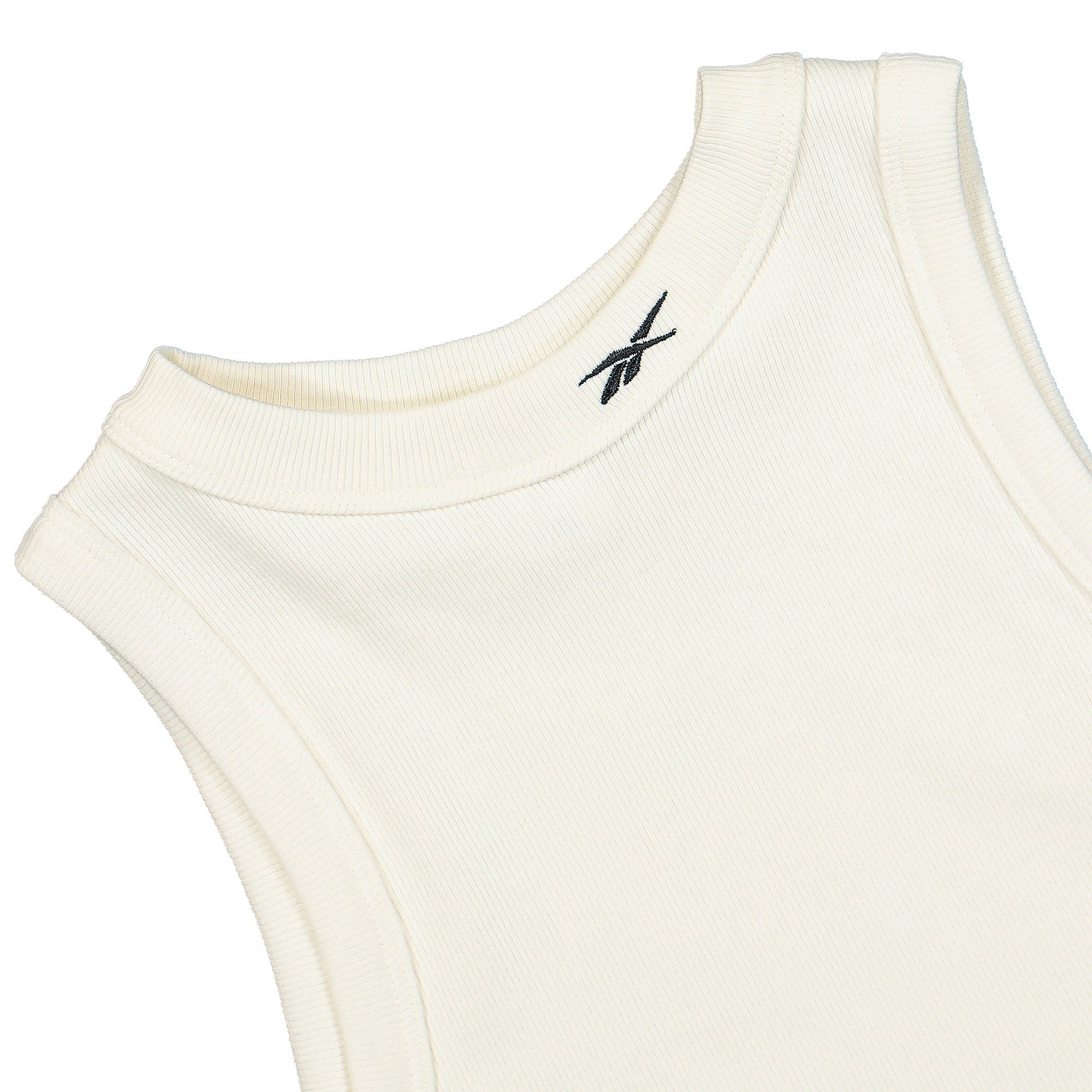 Reebok Wmns Classics Cropped Ribbed Tank Top CLAWHT Tops Close-up | Overkill