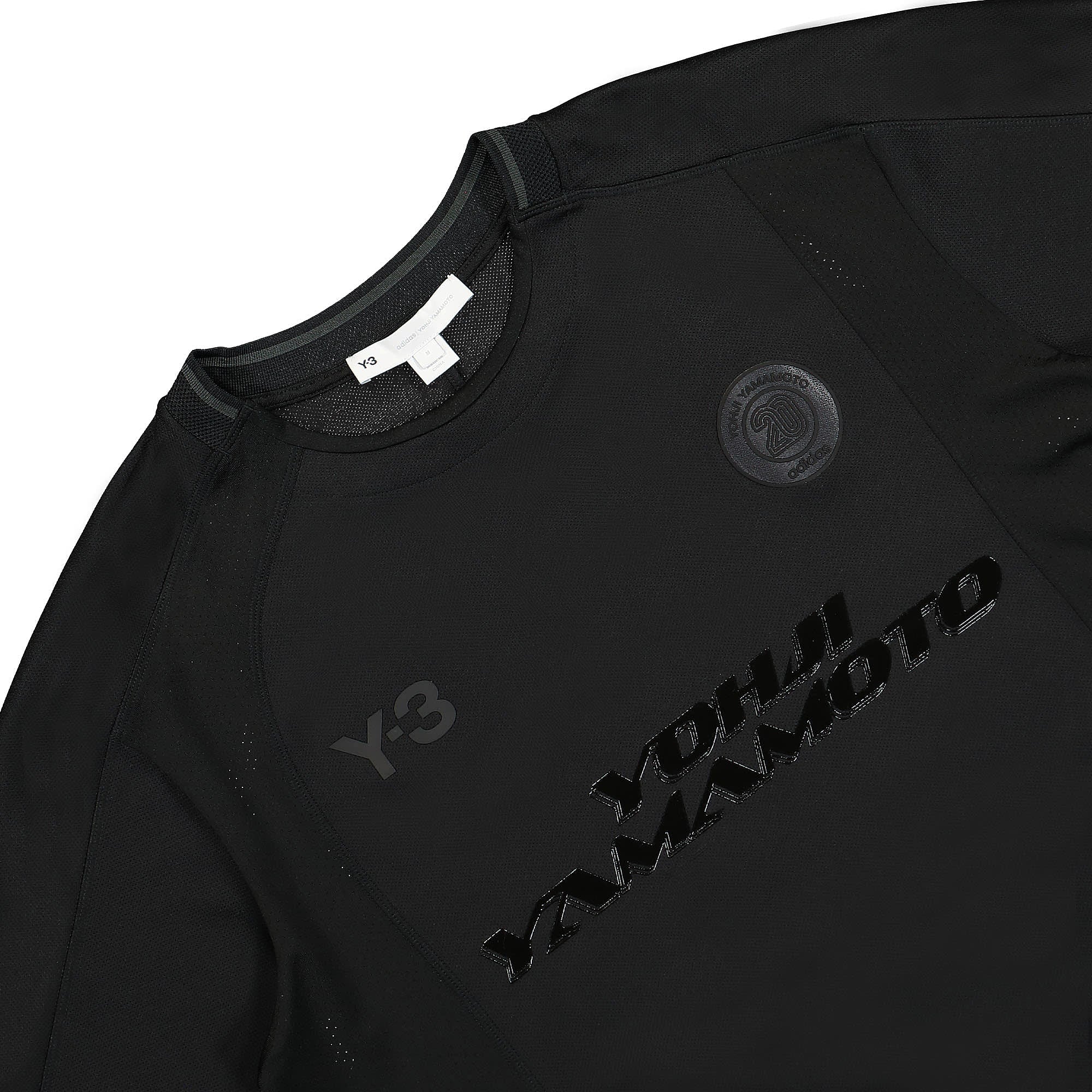 Y-3 Logo SS Tee Black T-Shirts Close-up | Overkill