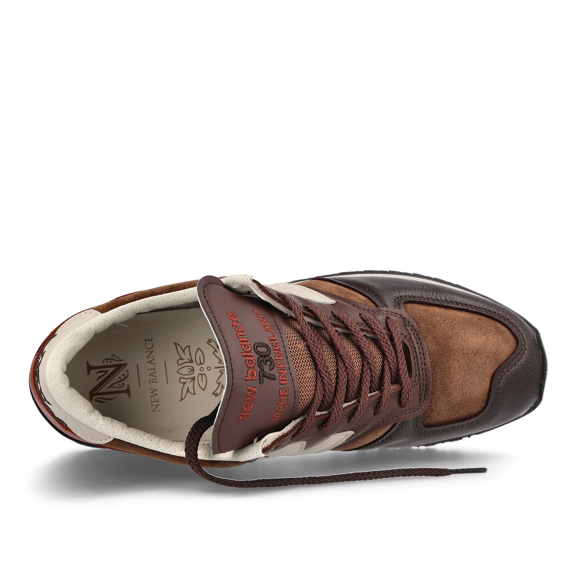 New Balance M730GBI French Roast / Feather Gray Low Top Sneakers Detailfoto | Overkill