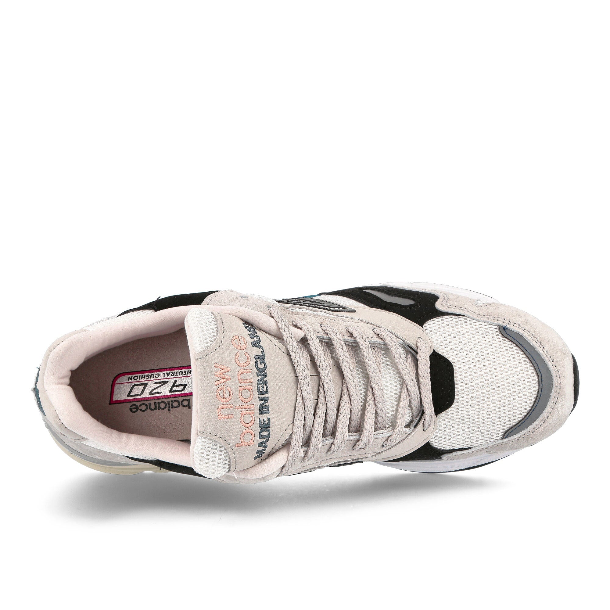 New Balance m920gwk Off White Low Top Sneakers Detailfoto | Overkill