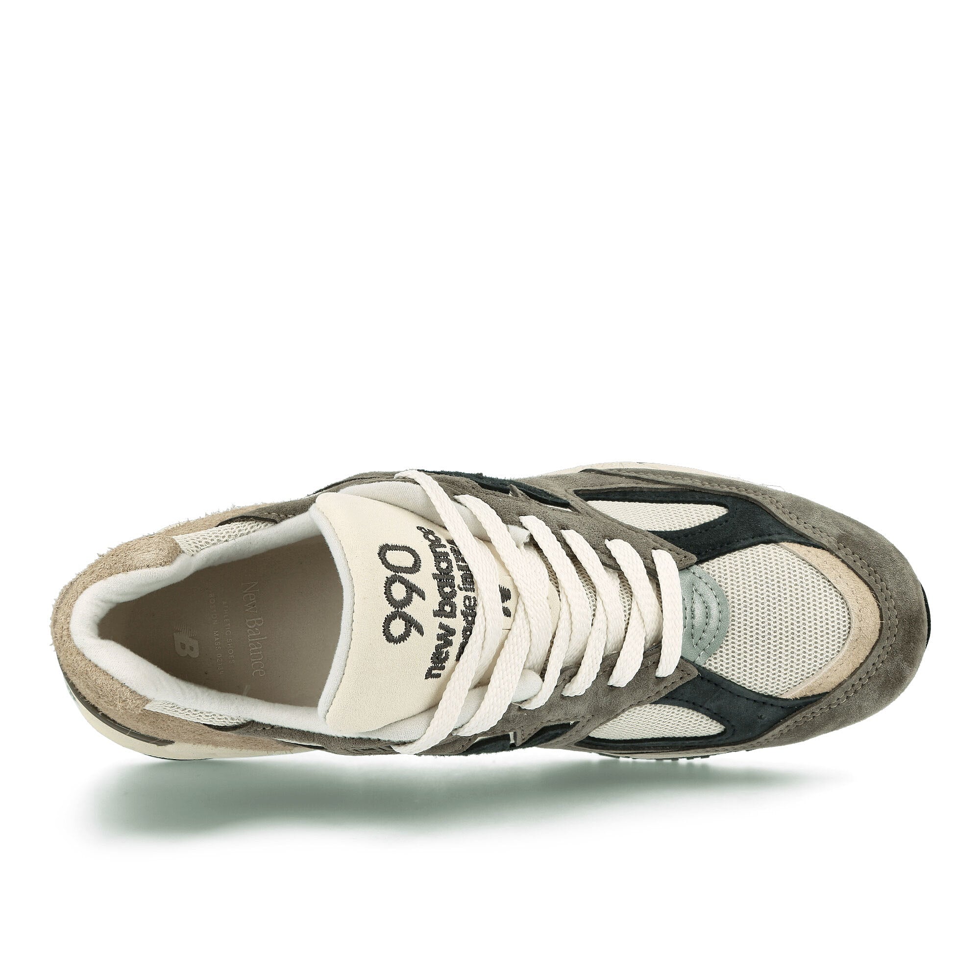 New Balance M990GB2 Grey-Tan Low Top Sneakers Detailfoto | Overkill