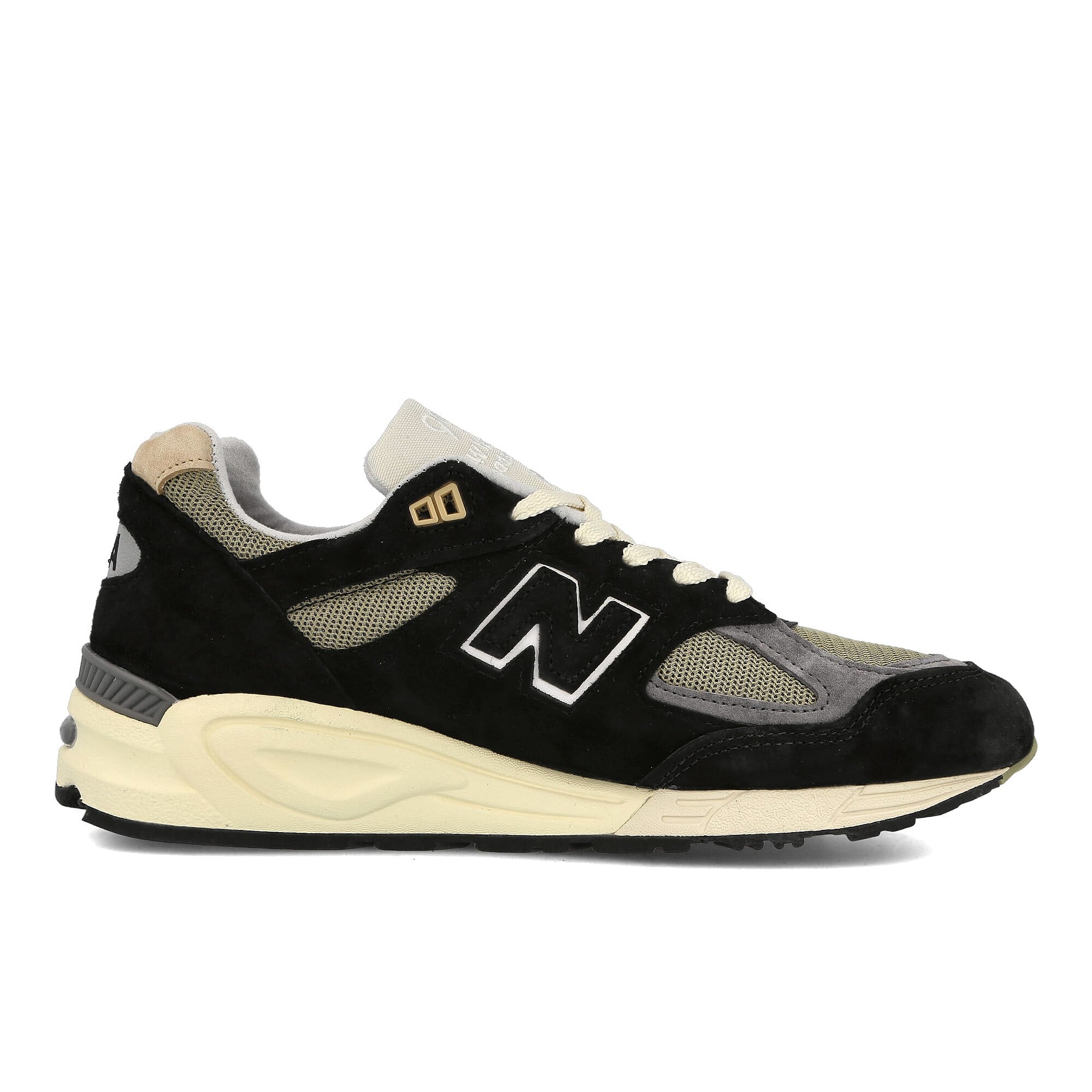 New Balance m990te2 Black-White Low Top Sneakers Silhouette | Overkill