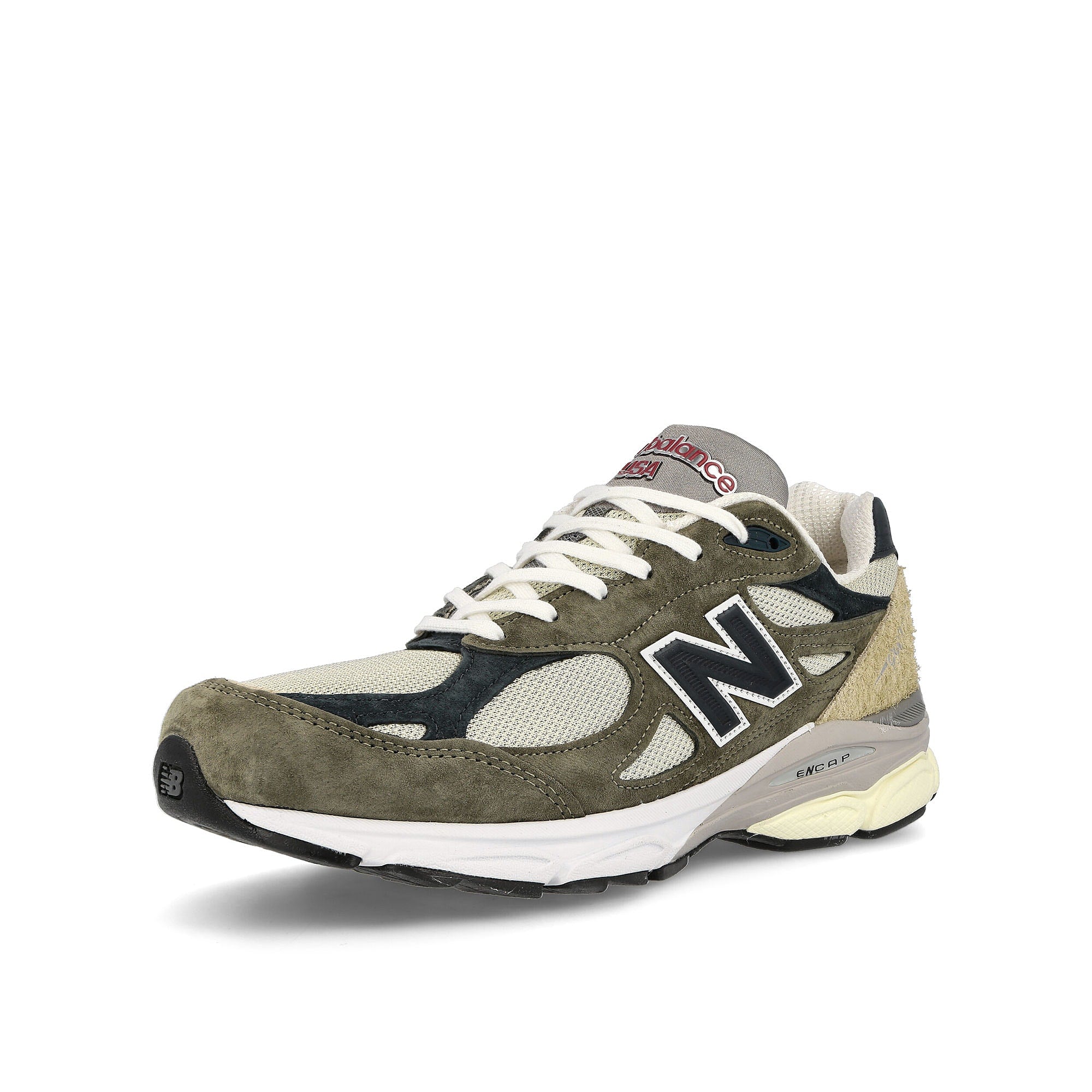 New Balance m990to3 Green / White Low Top Sneakers Close Up | Overkill
