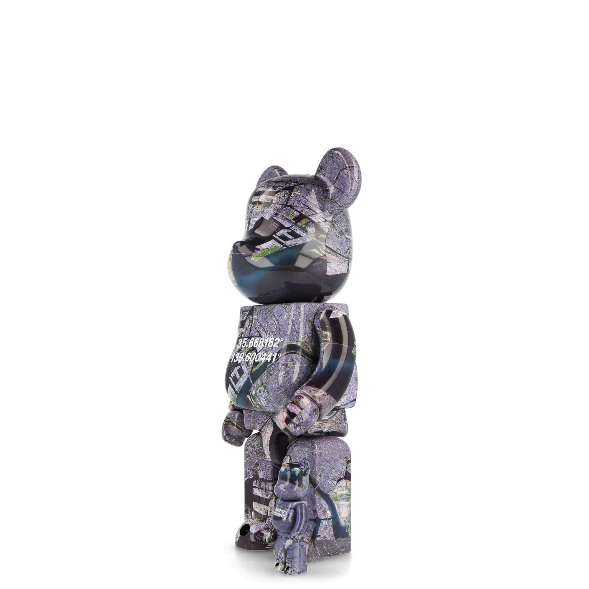Medicom Benjamin Grant x Medicom Be@rbrick OVERVIEW Tokyo Japan 400% + 100% Multi Collectibles & Toys Close-up | Overkill