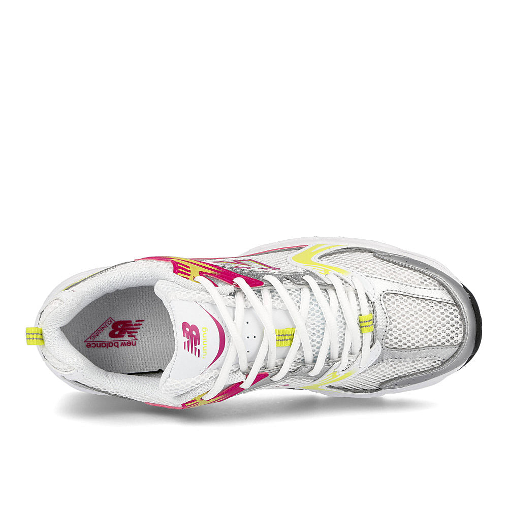 New Balance mr 530 ca1 White-Red Low Top Sneakers Detailfoto | Overkill