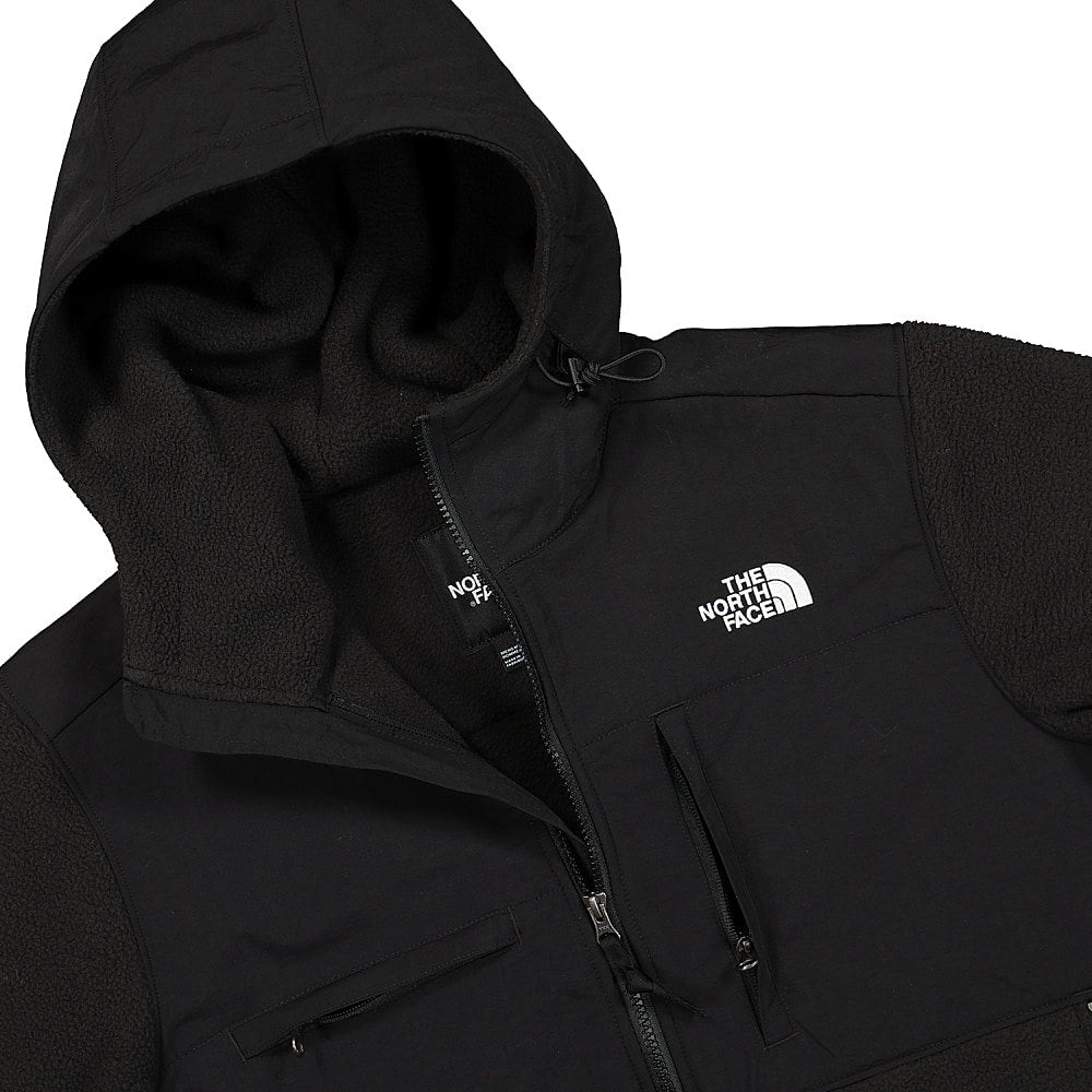 The North Face Denali 2 Anorak Black Fleece Jackets Close-up | Overkill