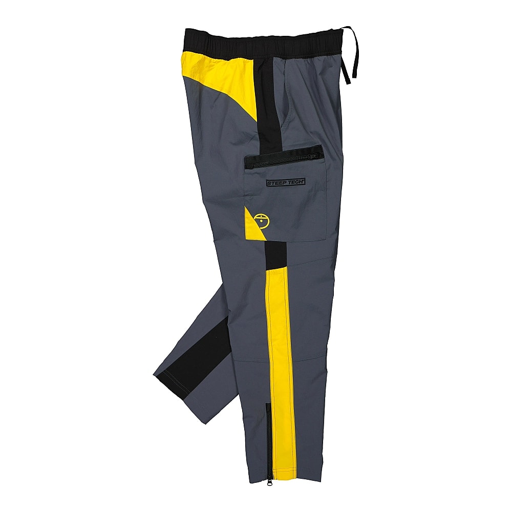 The North Face Steep Tech Pant Vanadis Grey / Black Sweat & Track Pants Close-up | Overkill