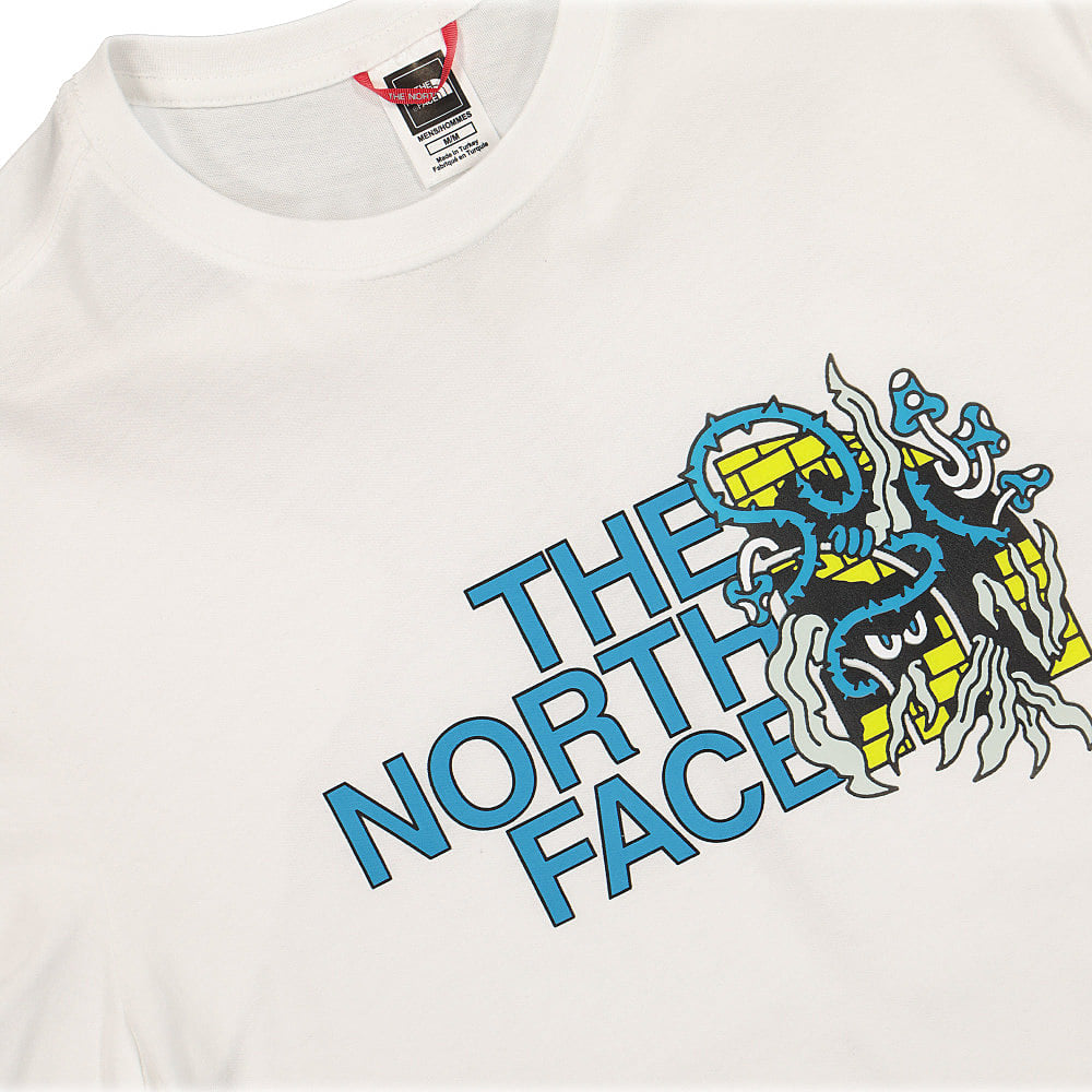 The North Face Black Box Graphic Tee White T-Shirts Close-up | Overkill
