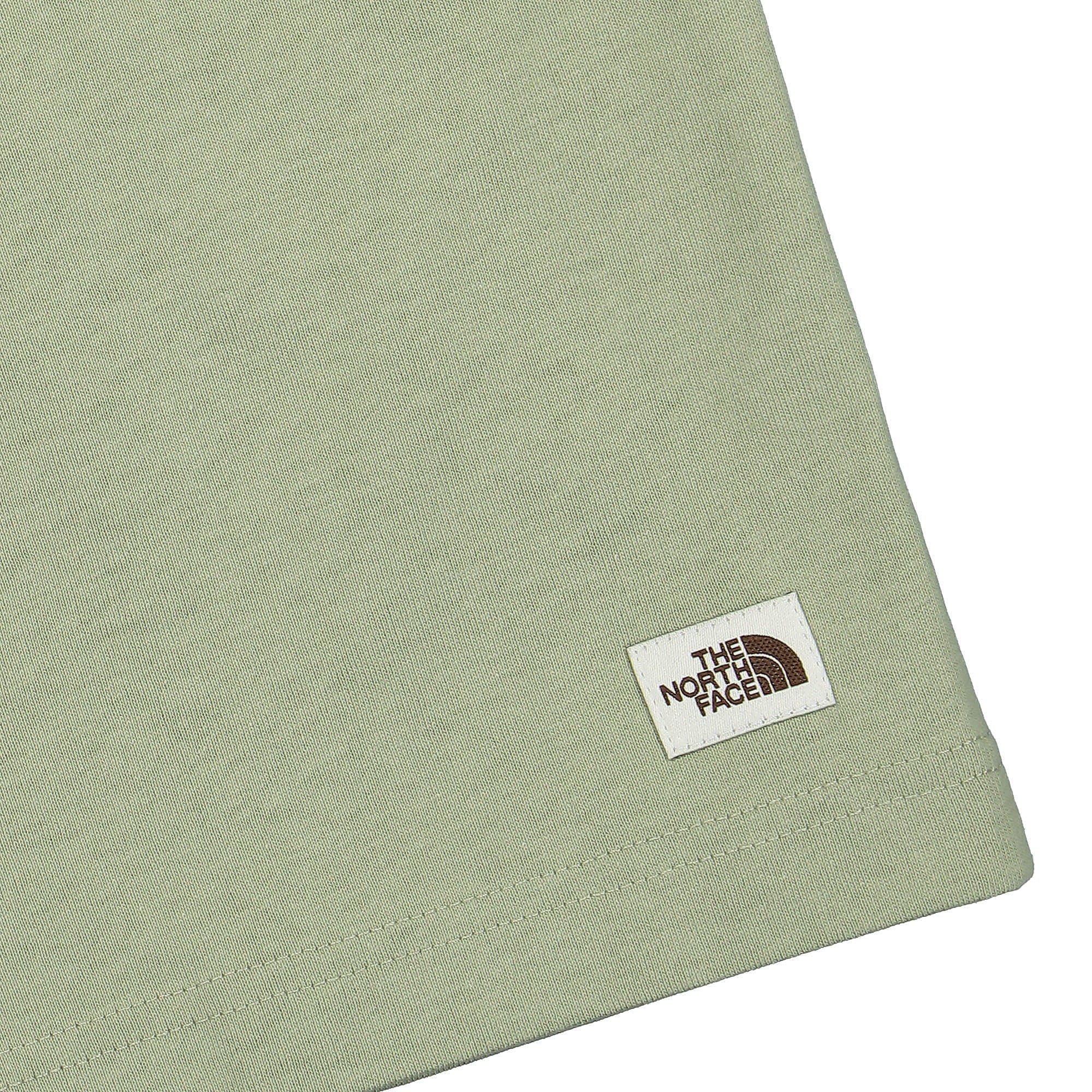 The North Face Heritage Longsleeve Graphic Tee Tea Green Longsleeves Detailfoto | Overkill