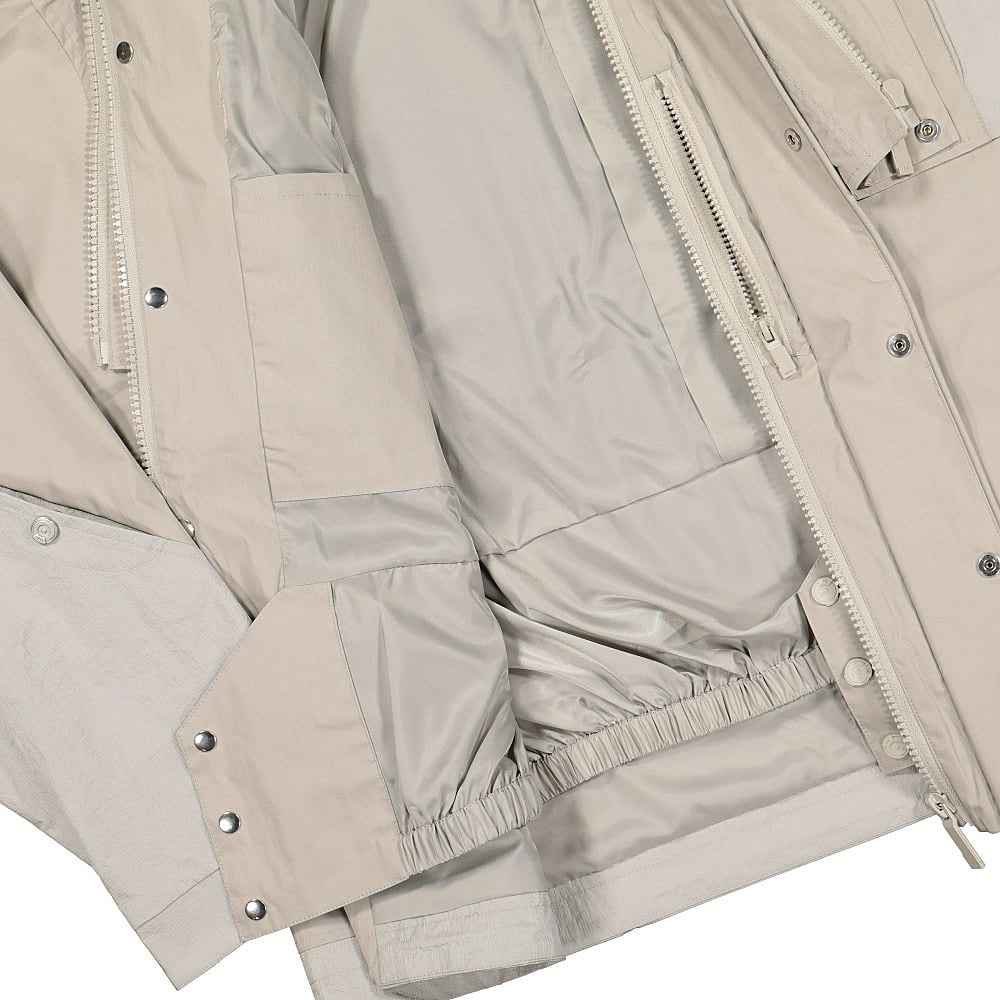 C2H4 vest layered tactical waterproof windbreaker Lark Khaki Windbreaker Detail view 1 | Overkill