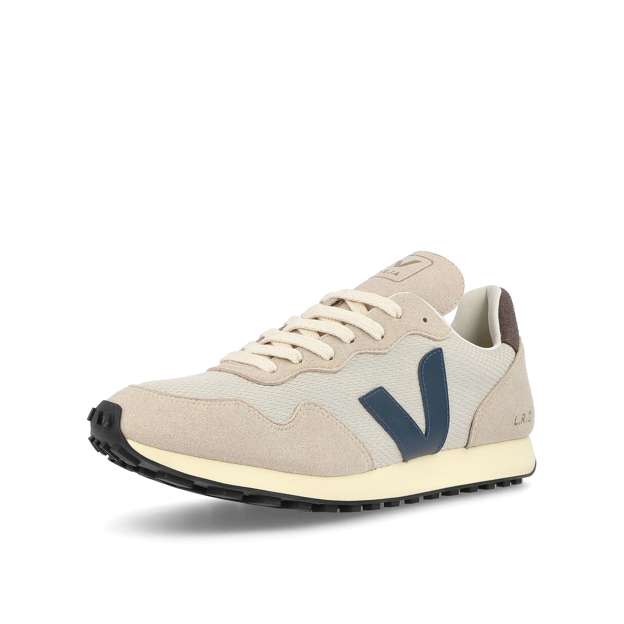 Veja sdu rec alveomesh Natural-California Sneakers Close Up | Overkill
