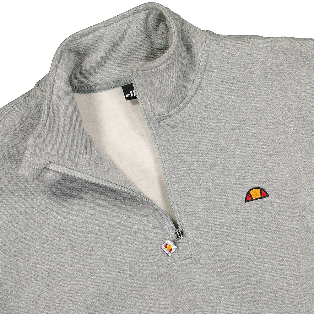 Ellesse Estaro 1/4 Ziptop Black Sweatshirts Close-up | Overkill