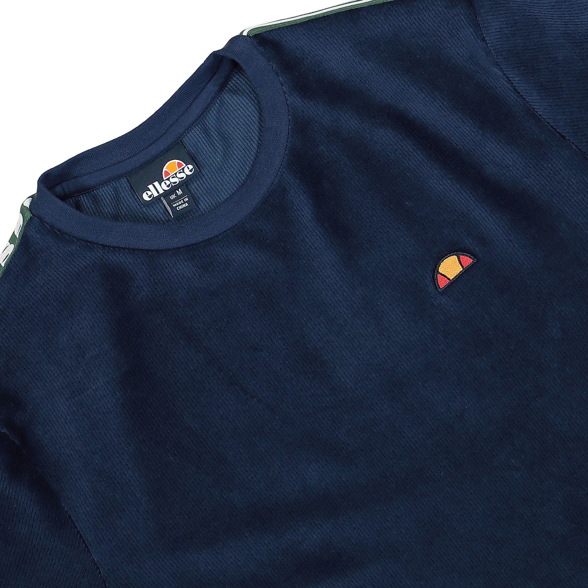 Ellesse Astra T-Shirt Navy T-Shirts Close-up | Overkill